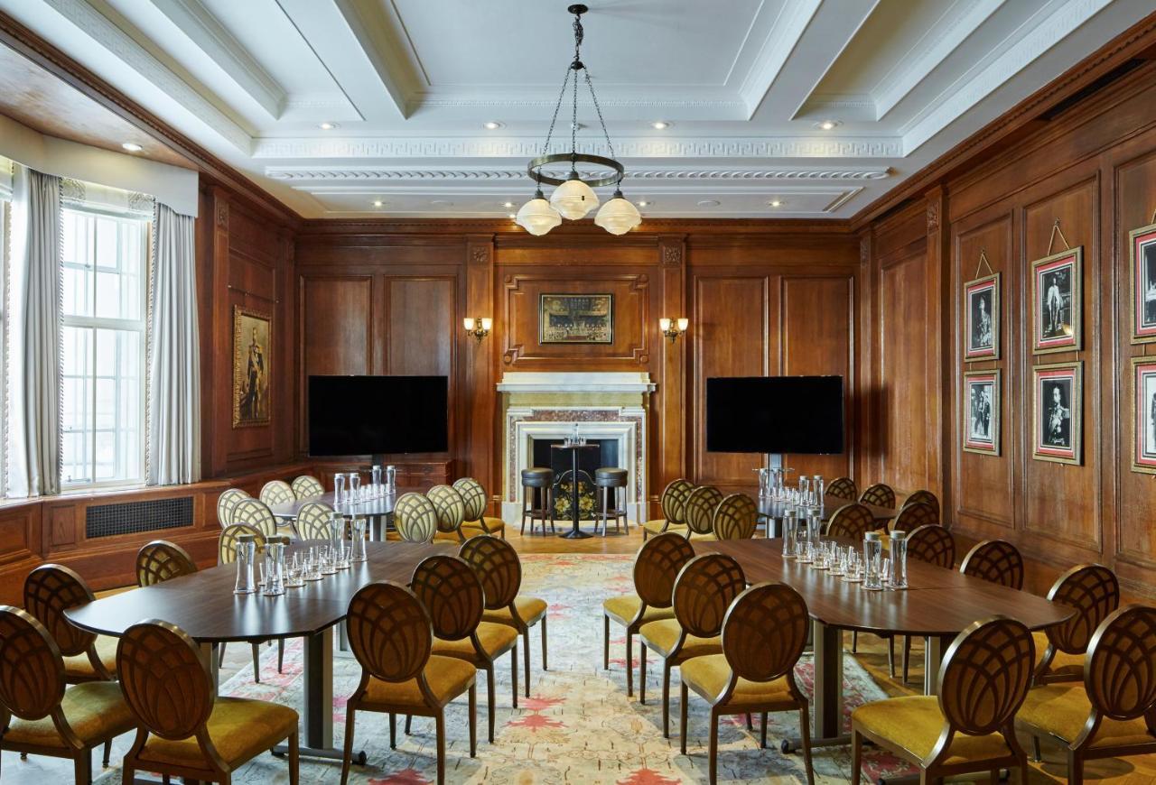 London Marriott Hotel County Hall Екстер'єр фото